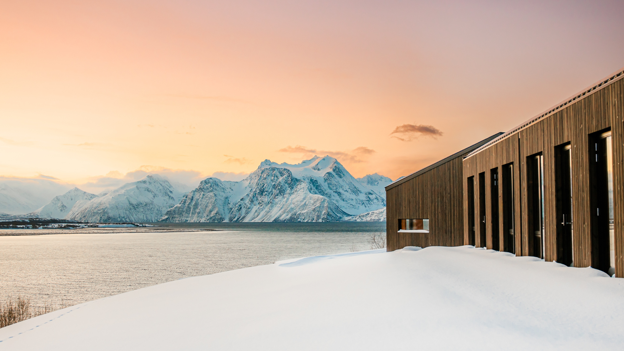 Norway Reimagined: Immersive Winter and Summer Journeys Beyond the